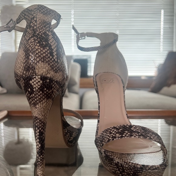 High heels | snakeskin pattern | - Picture 3 of 6